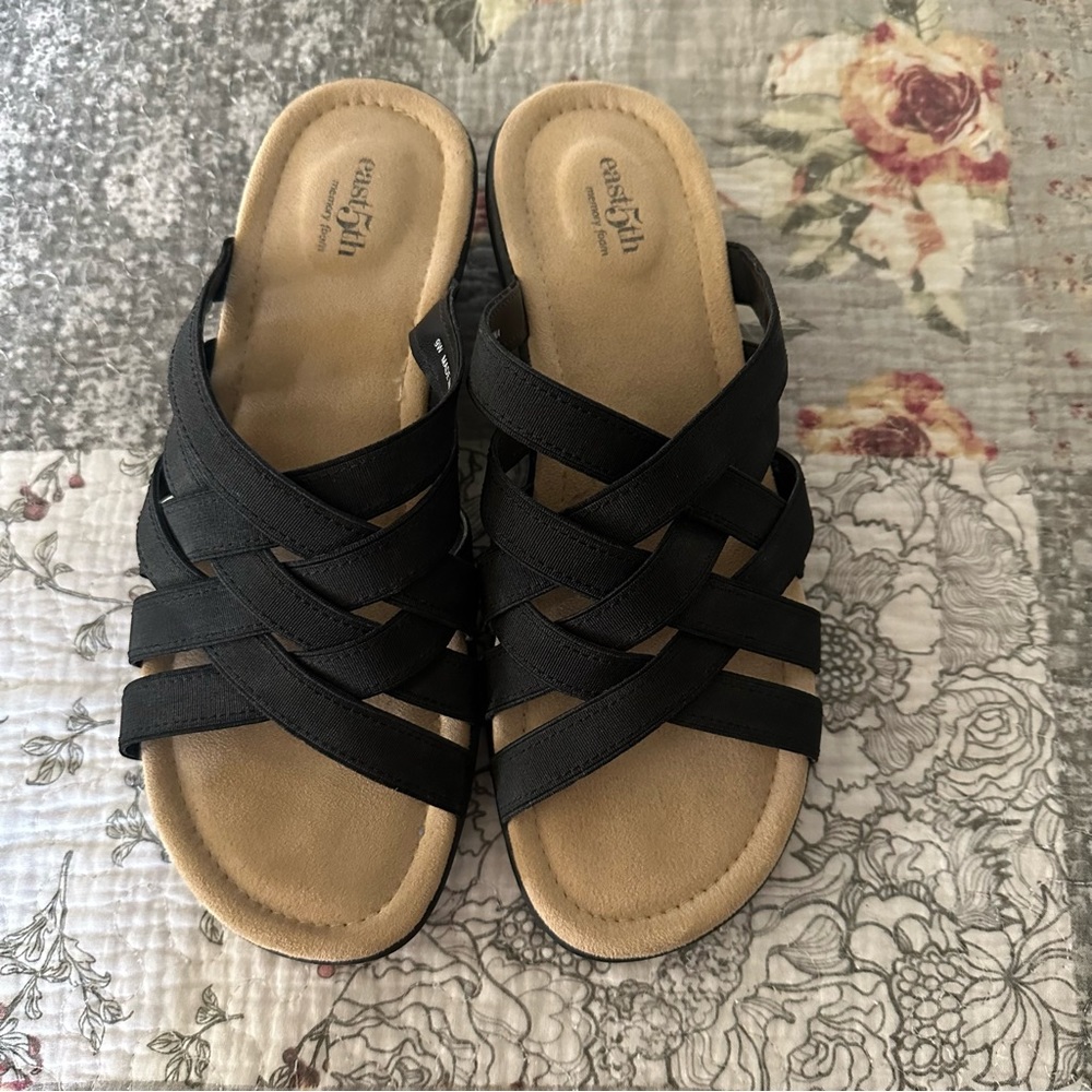 Black Sandals 9W